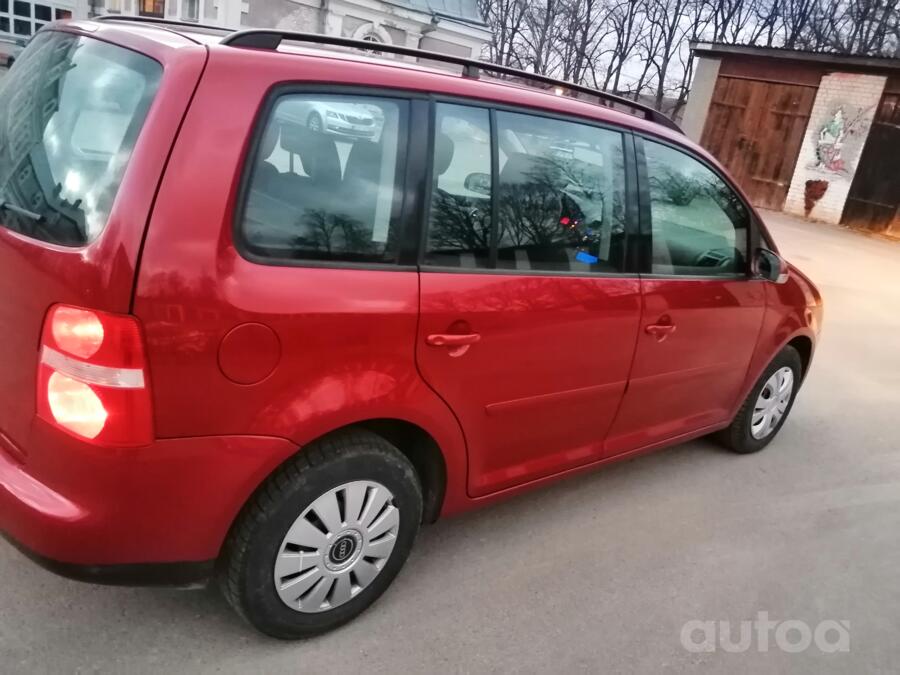 Volkswagen Touran 1 generation Minivan