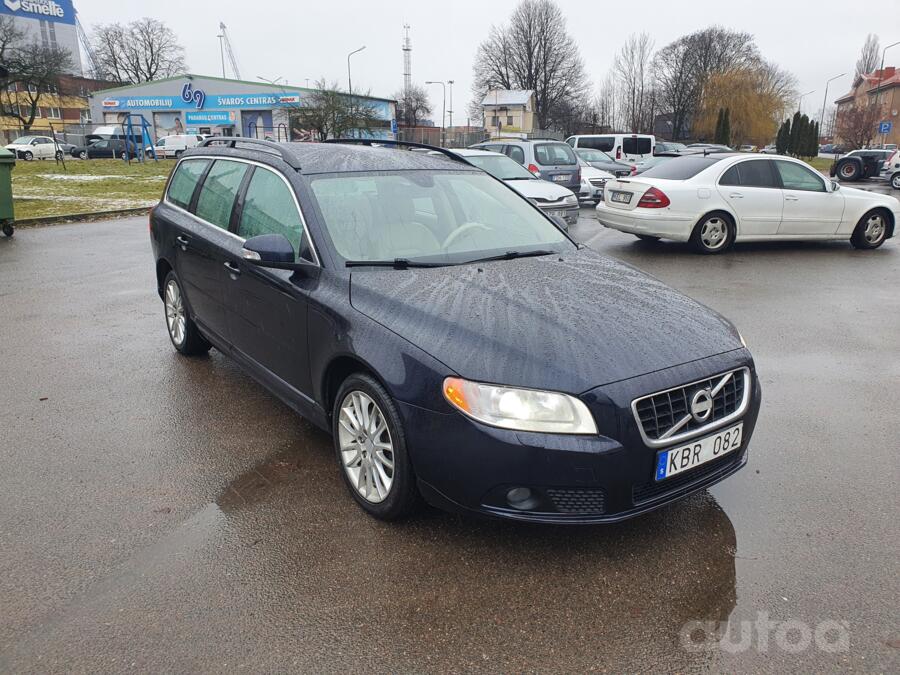 Volvo V70 3 generation wagon