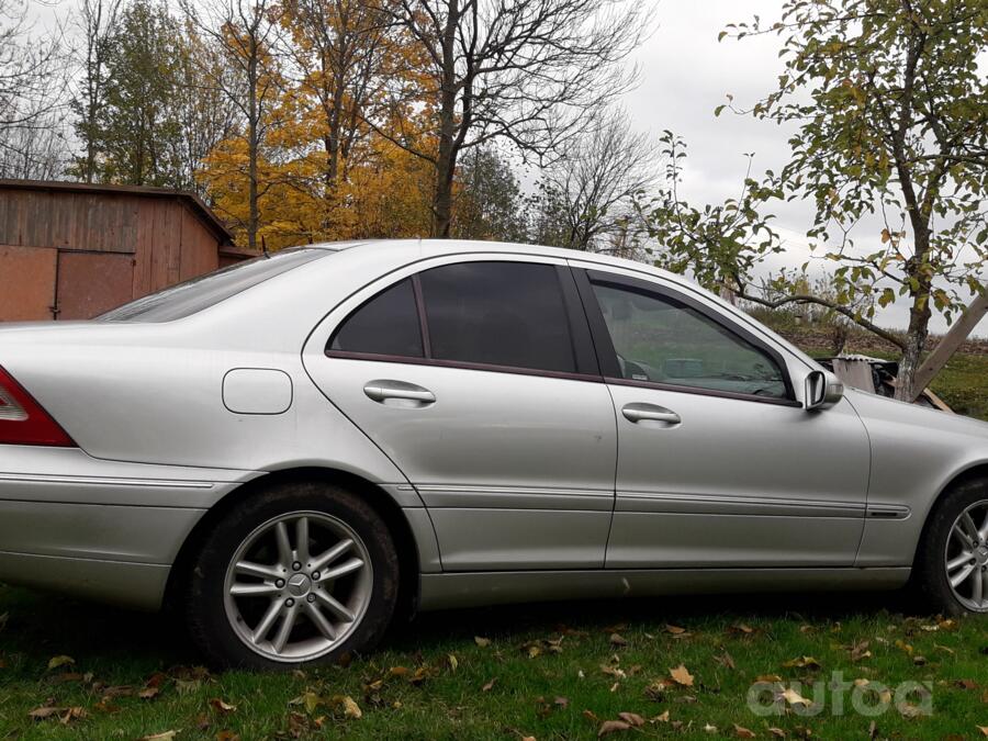 Mercedes-Benz C-Class W203/S203/CL203 Sedan