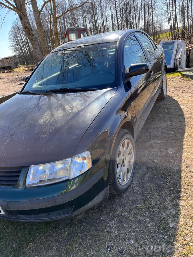 Volkswagen Passat B5 Sedan 4-doors