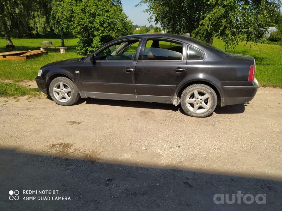 Volkswagen Passat B5 Sedan 4-doors