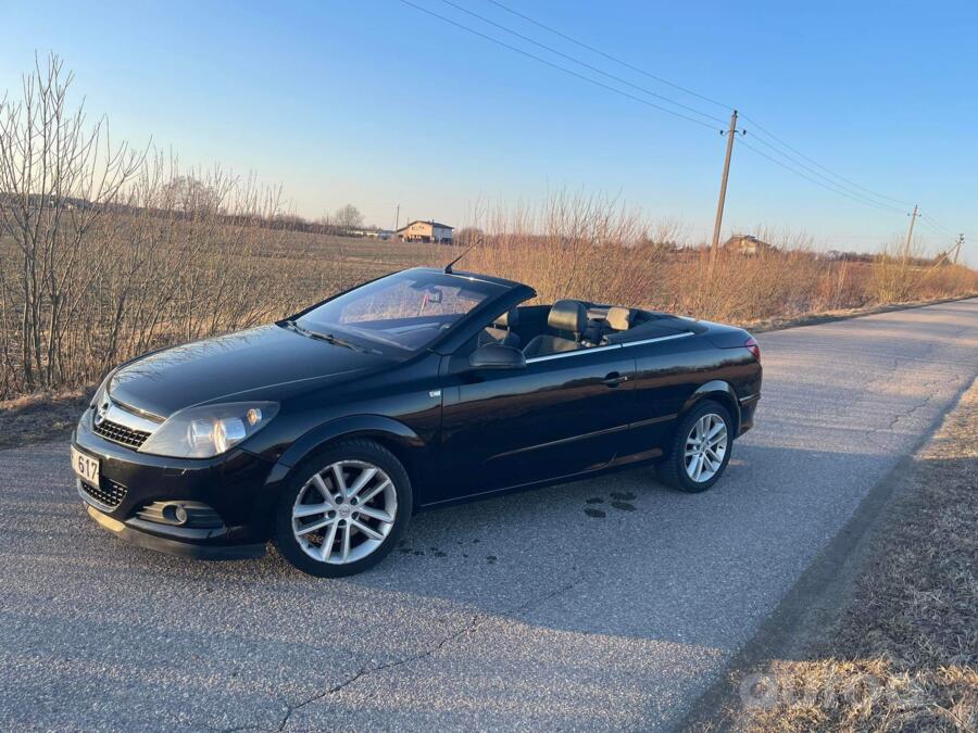 Opel Astra H Hatchback