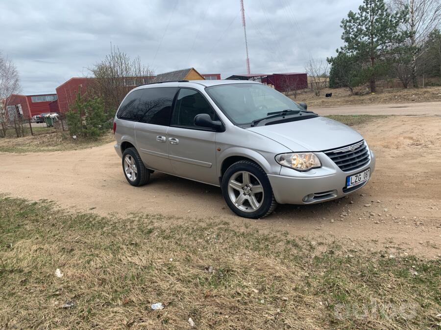 Chrysler Voyager 4 generation [restyling] Minivan