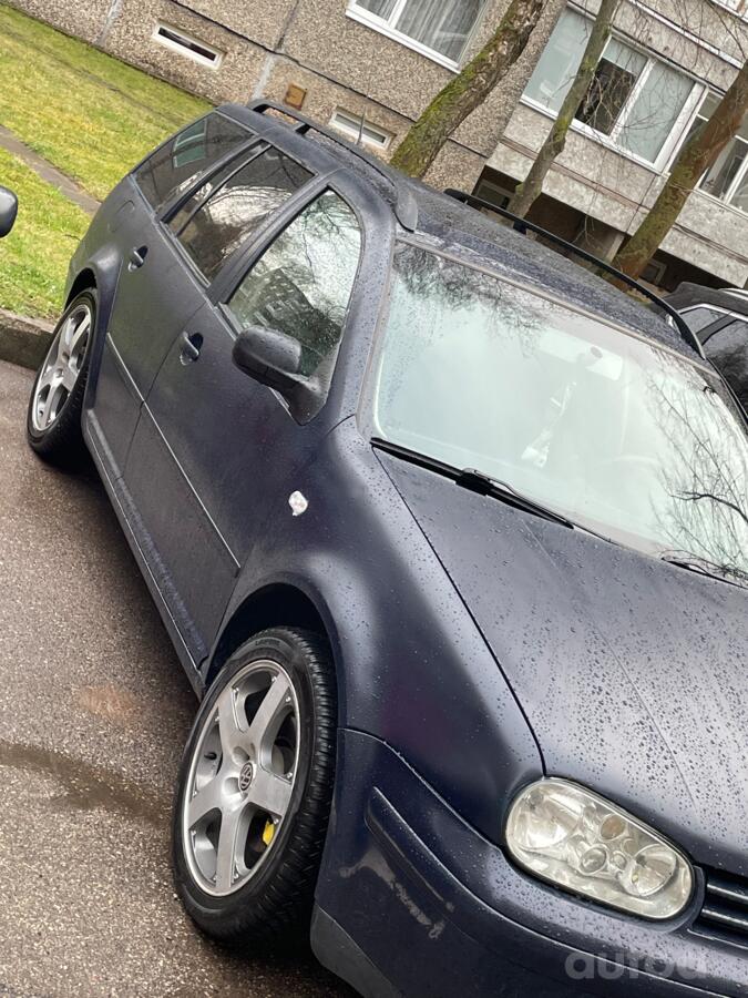 Volkswagen Golf 4 generation wagon