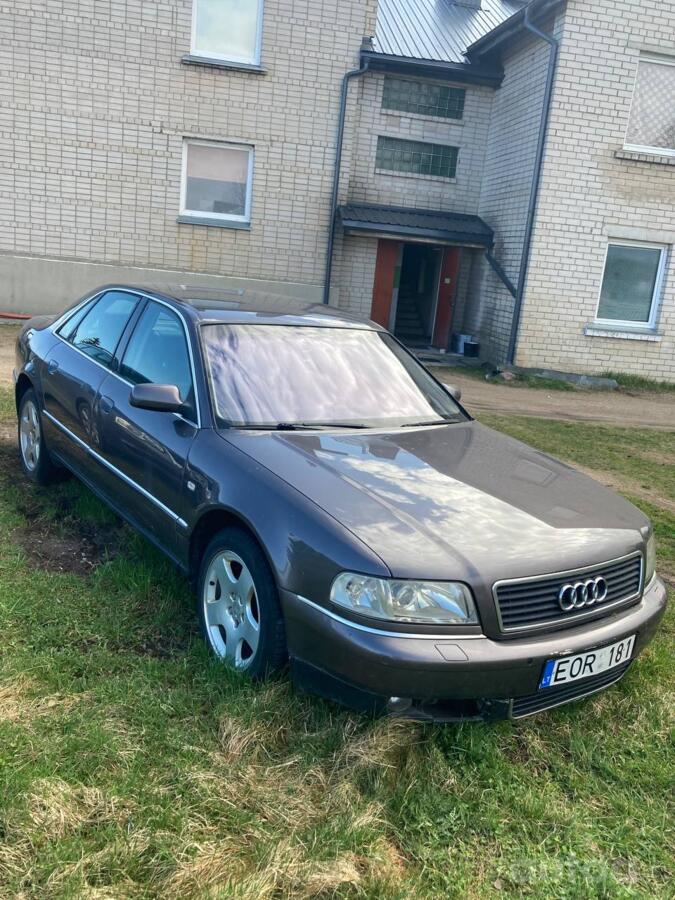 Audi A8 D2/4D [restyling] Sedan 4-doors