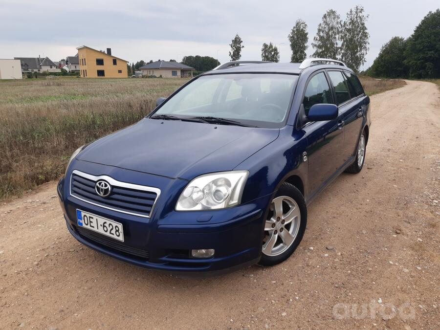 Toyota Avensis 2 generation wagon
