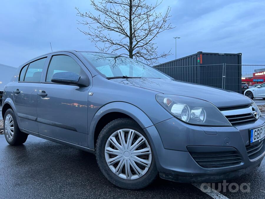 Opel Astra H Hatchback