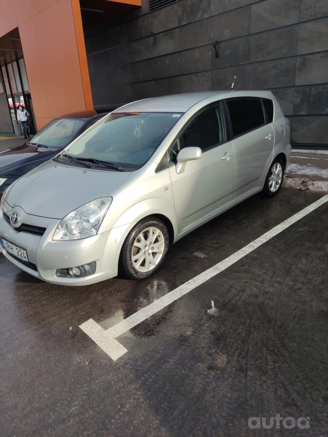 Toyota Corolla Verso 1 generation [restyling] -2 generation