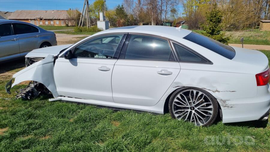 Audi A6 4G/C7 Sedan