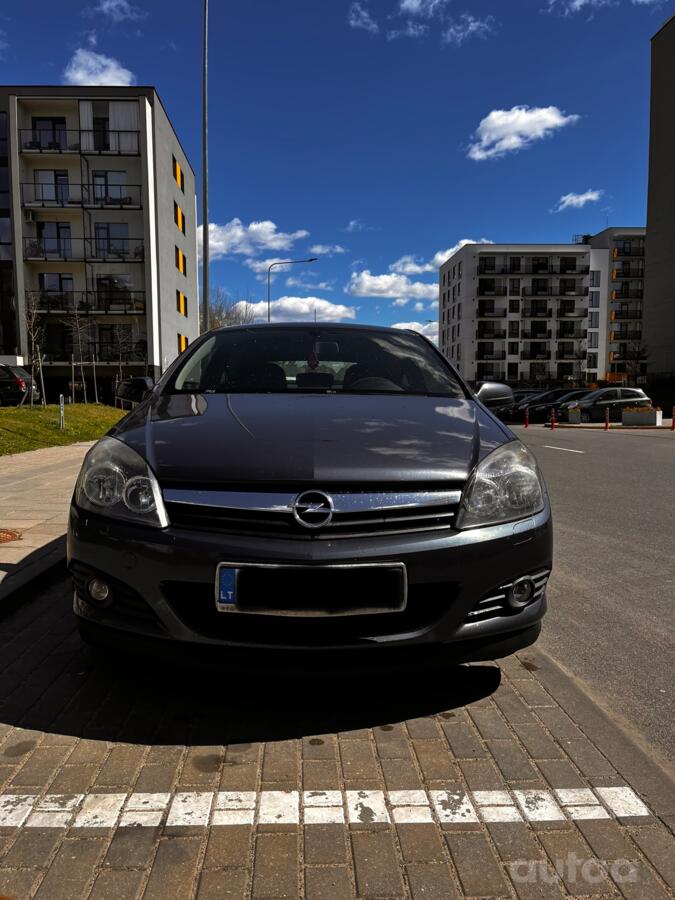 Opel Astra H Hatchback