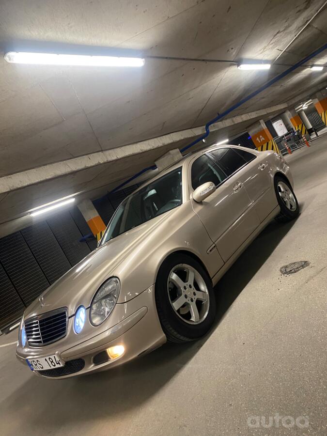 Mercedes-Benz E-Class W211 Sedan