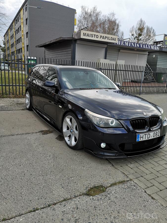 BMW 5 Series E60/E61 Touring wagon