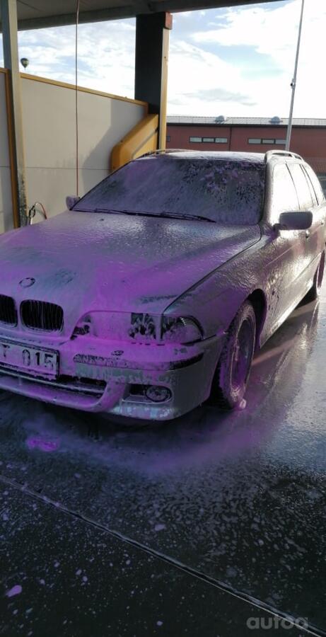 BMW 5 Series E39 Touring wagon