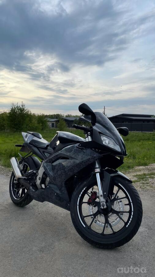 Aprilia RS