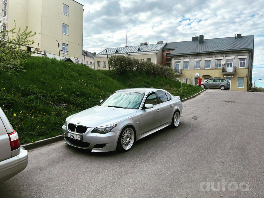 BMW 5 Series E60/E61 Sedan