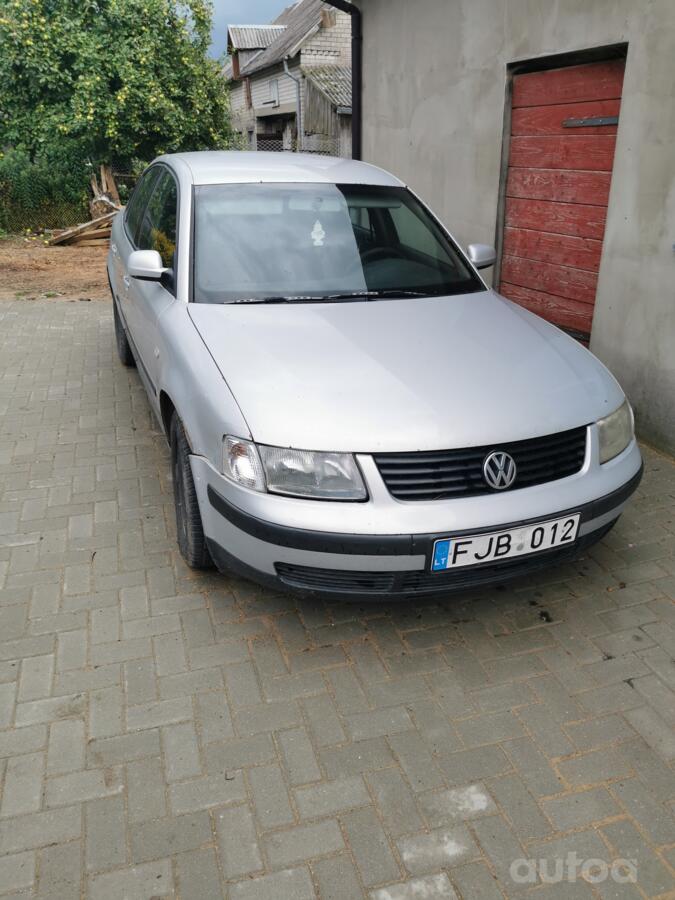 Volkswagen Passat B5 Sedan 4-doors