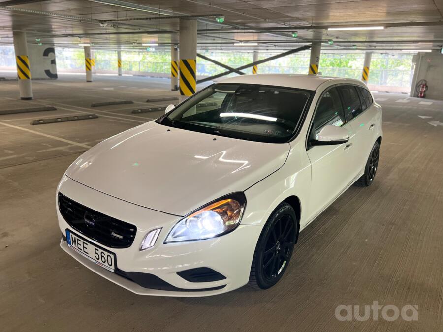 Volvo V60 1 generation wagon