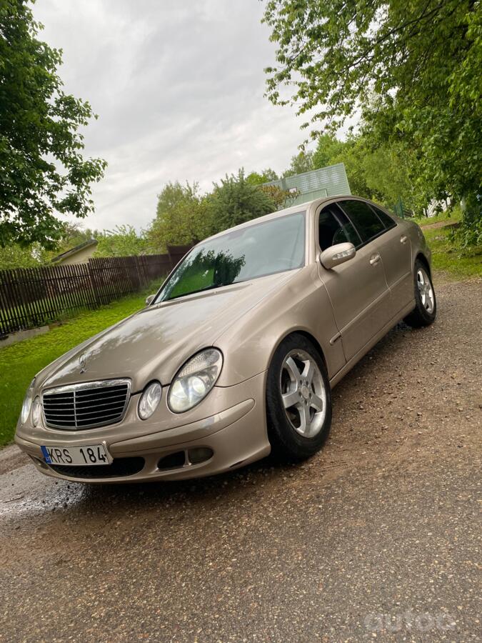 Mercedes-Benz E-Class W211 Sedan