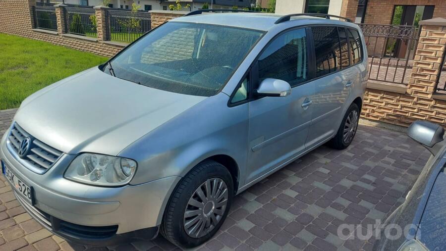 Volkswagen Touran 1 generation Minivan