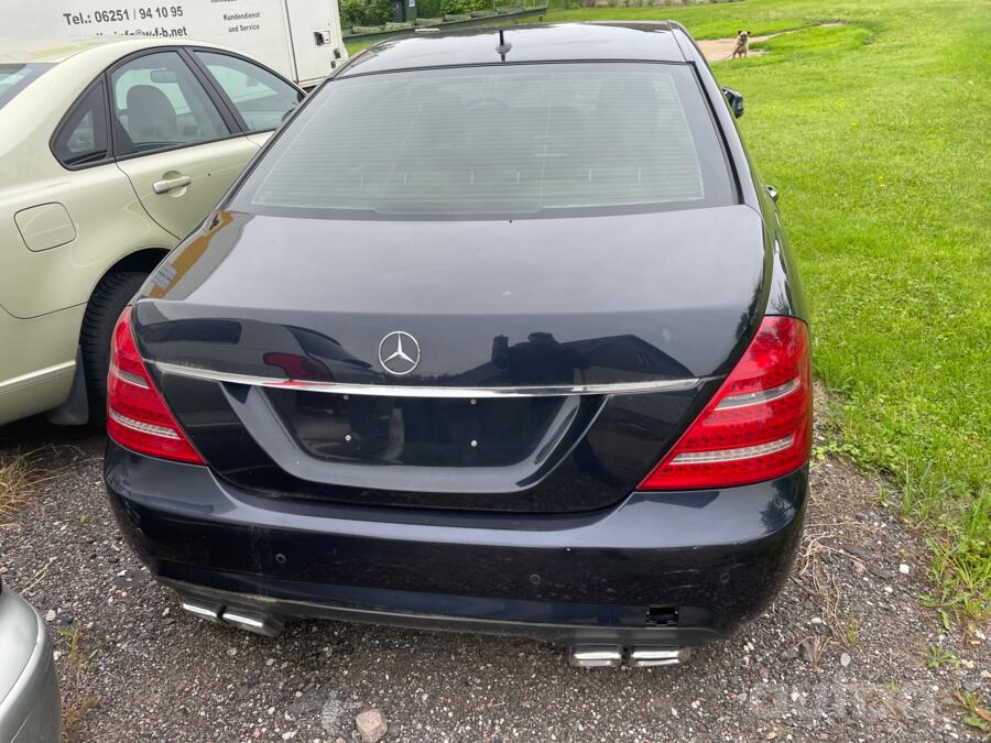 Mercedes-Benz S-Class W221 Sedan 4-doors