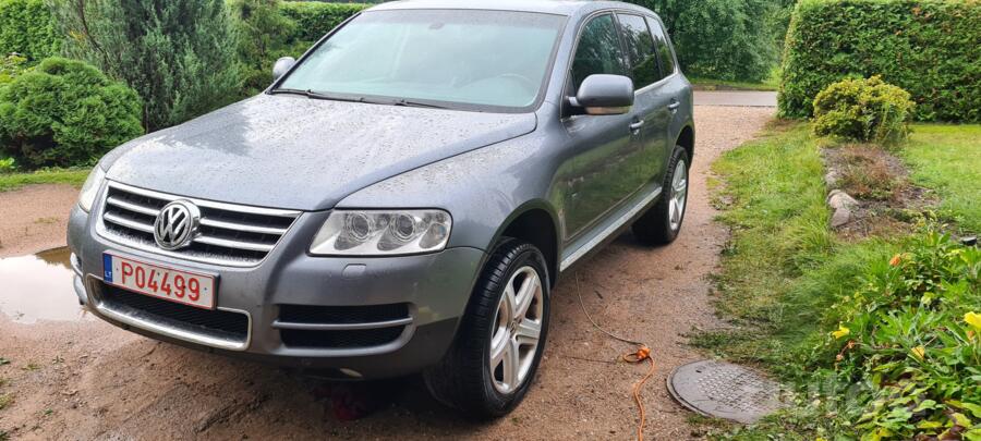 Volkswagen Touareg 1 generation Crossover