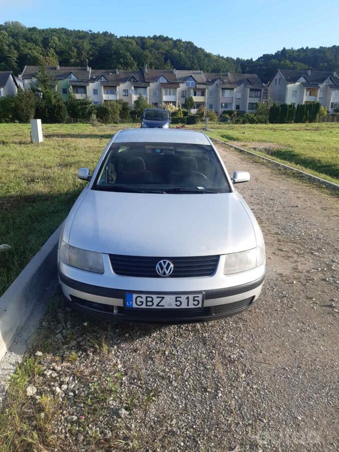Volkswagen Passat B5 Sedan 4-doors
