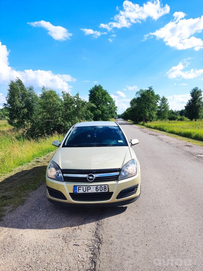 Opel Astra H Hatchback