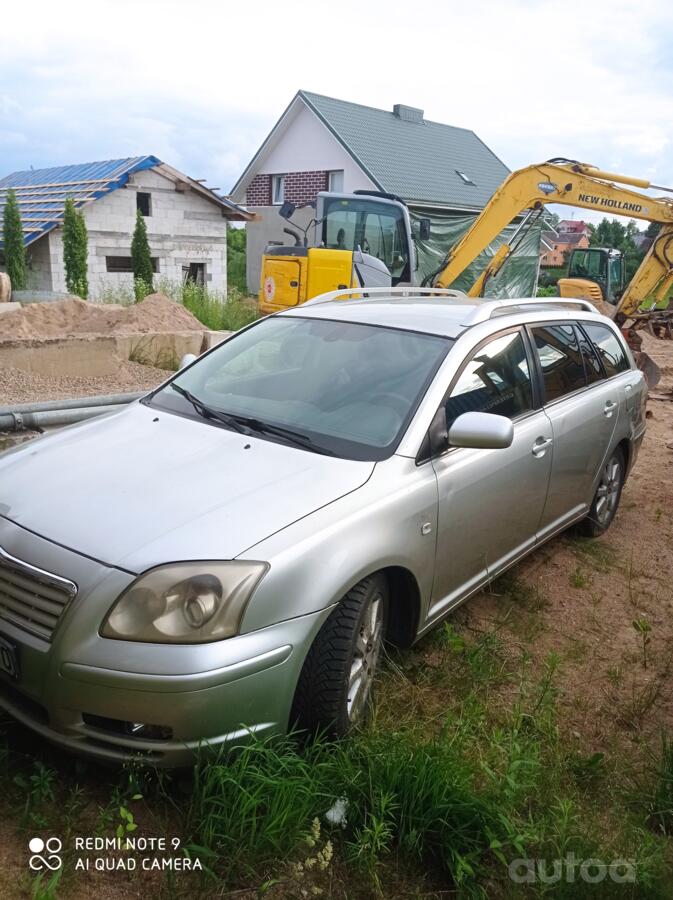 Toyota Avensis 2 generation wagon