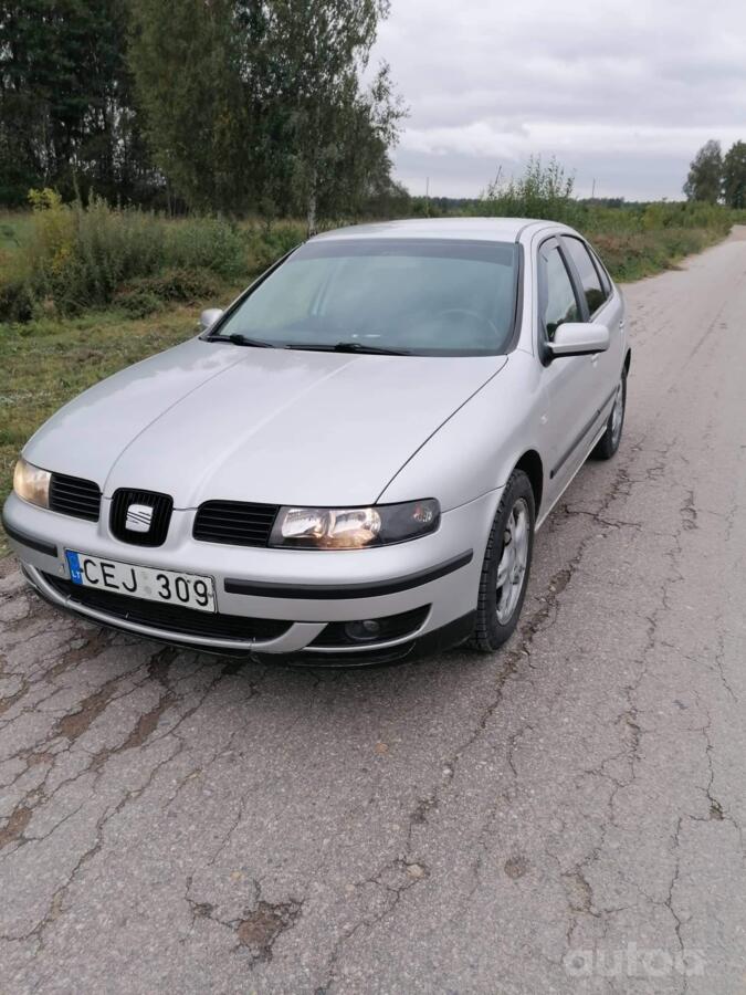 SEAT Toledo 2 generation Sedan