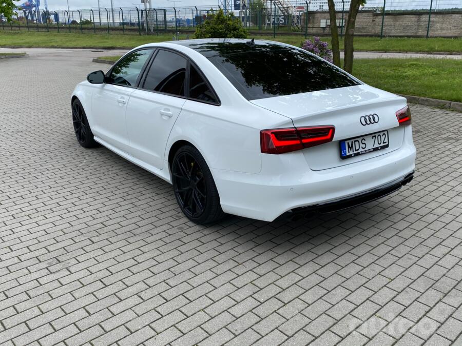 Audi A6 4G/C7 Sedan