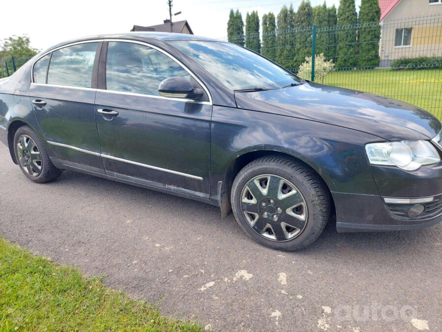 Volkswagen Passat B6 Sedan 4-doors