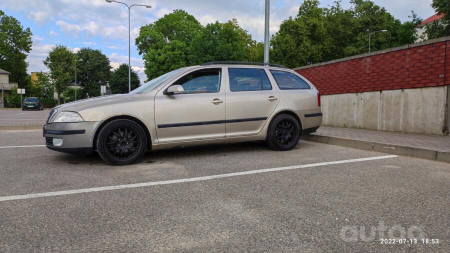 Skoda Octavia 2 generation Combi wagon 5-doors