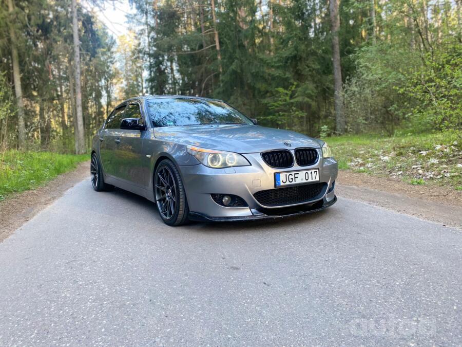 BMW 5 Series E60/E61 Sedan