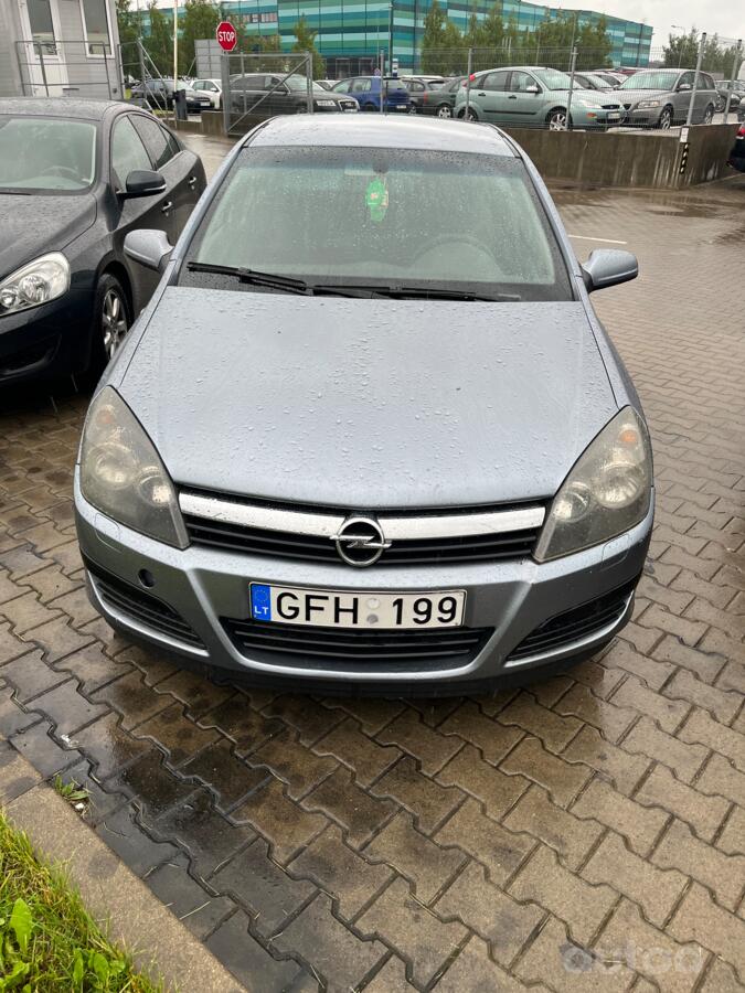 Opel Astra H Hatchback