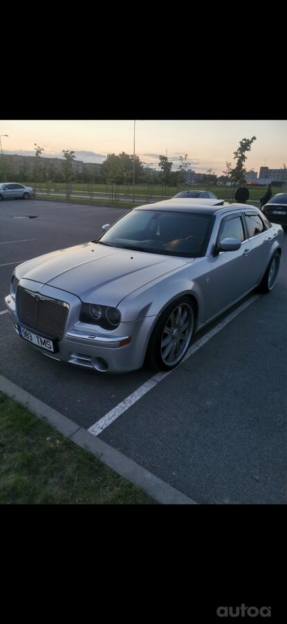 Chrysler 300C 1 generation Sedan 4-doors