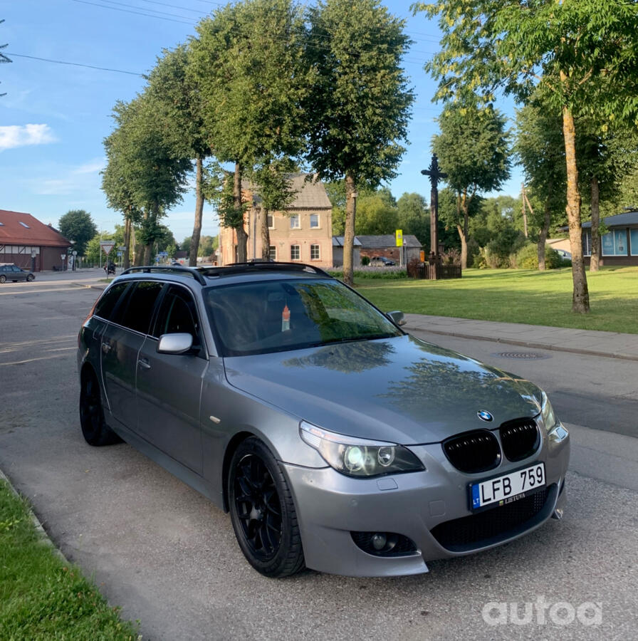 BMW 5 Series E60/E61 Touring wagon