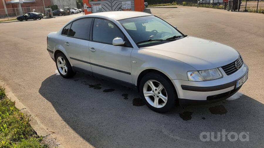Volkswagen Passat B5 Sedan 4-doors
