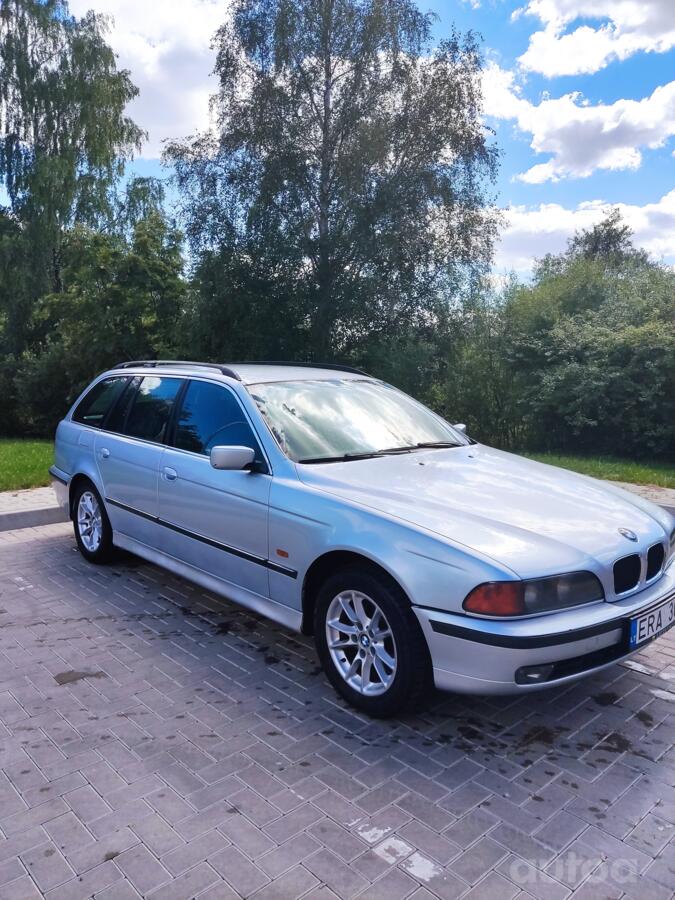 BMW 5 Series E39 Touring wagon