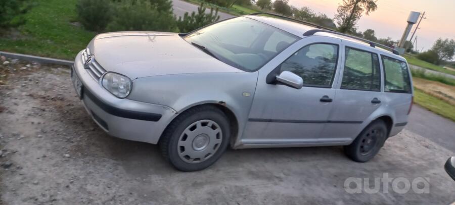 Volkswagen Golf 4 generation wagon