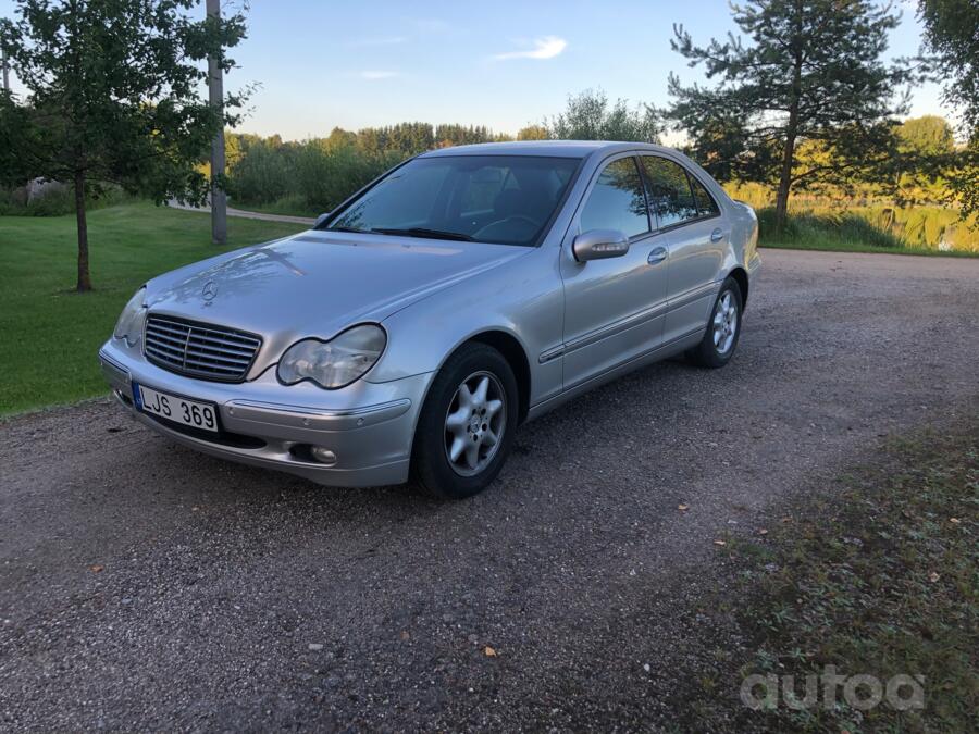 Mercedes-Benz C-Class W203/S203/CL203 Sedan