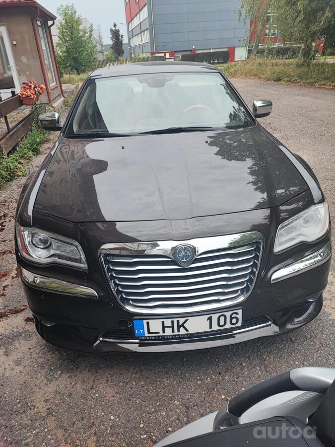 Lancia Thema 2 generation