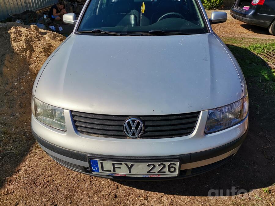 Volkswagen Passat B5 Sedan 4-doors