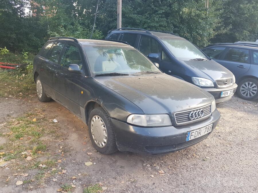 Audi A4 B5 [restyling] Avant wagon 5-doors