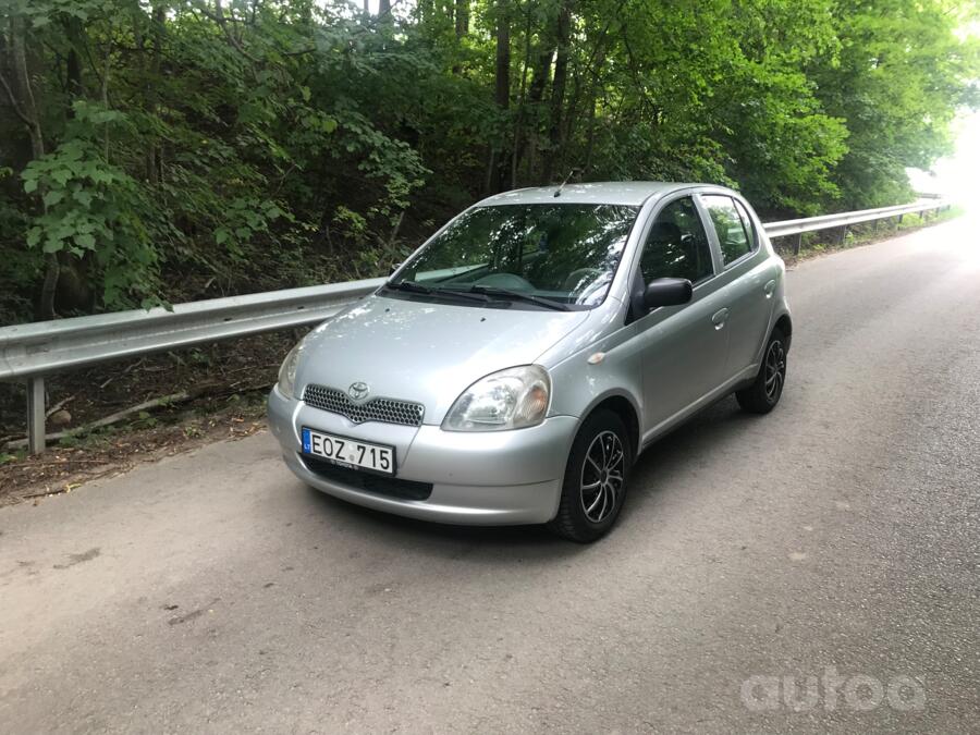 Toyota Yaris 1 generation