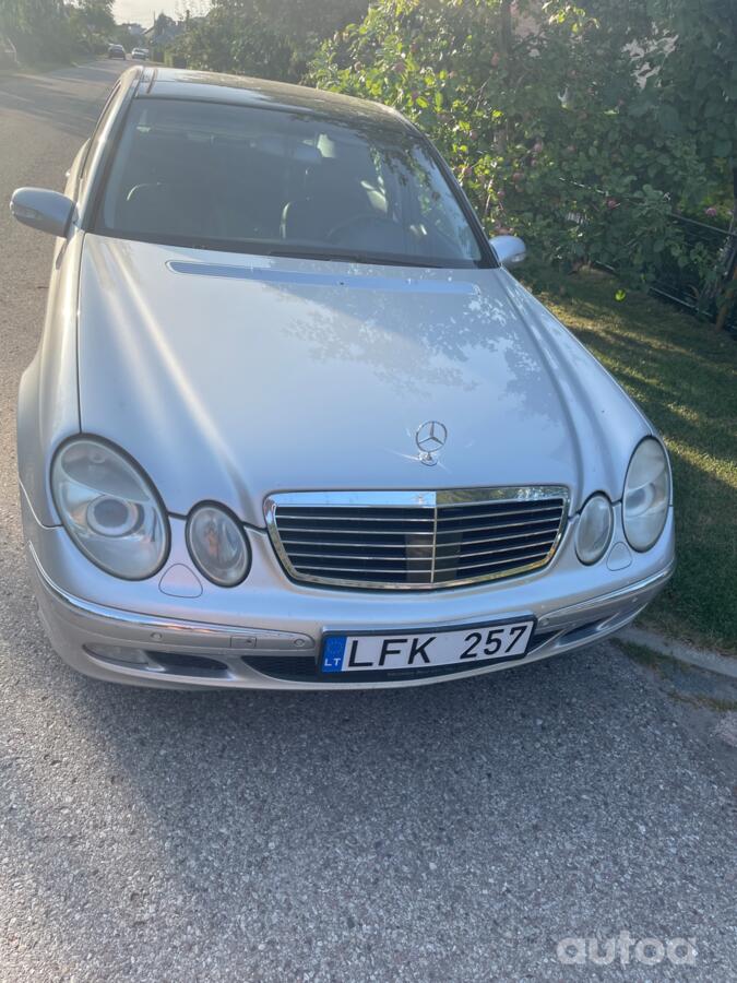 Mercedes-Benz E-Class W211 Sedan