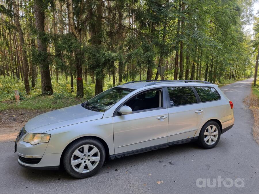 Volkswagen Passat B6 wagon 5-doors