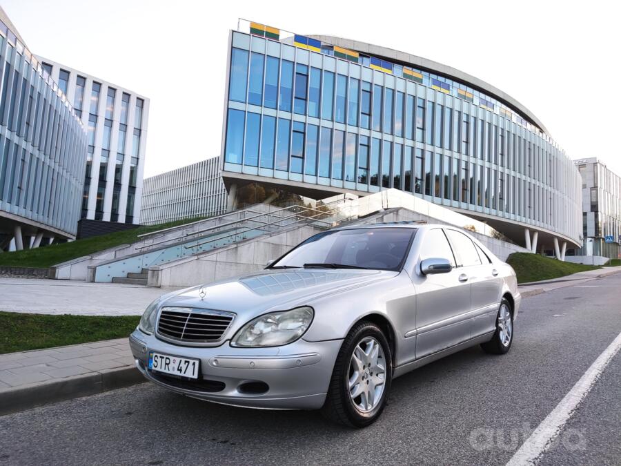 Mercedes-Benz S-Class W220 Sedan