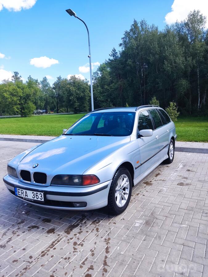 BMW 5 Series E39 Touring wagon