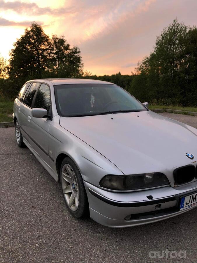 BMW 5 Series E39 Touring wagon