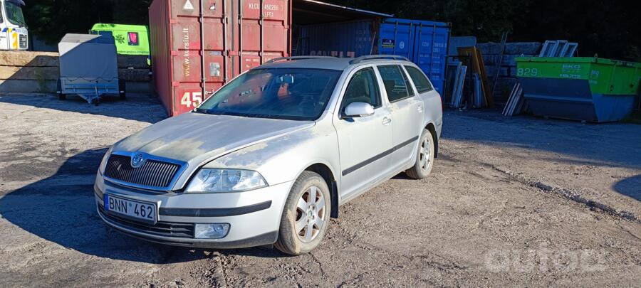 Skoda Octavia 2 generation Combi wagon 5-doors